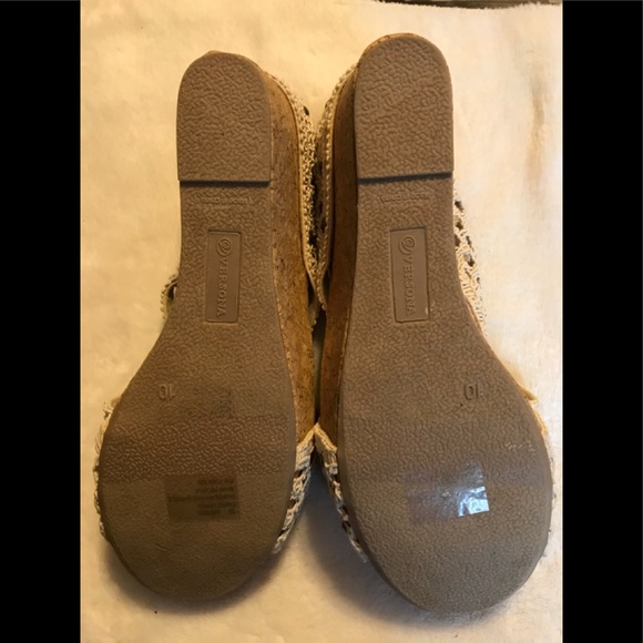 Brand New Wedges with stretch uppers size 10 - Picture 4 of 5